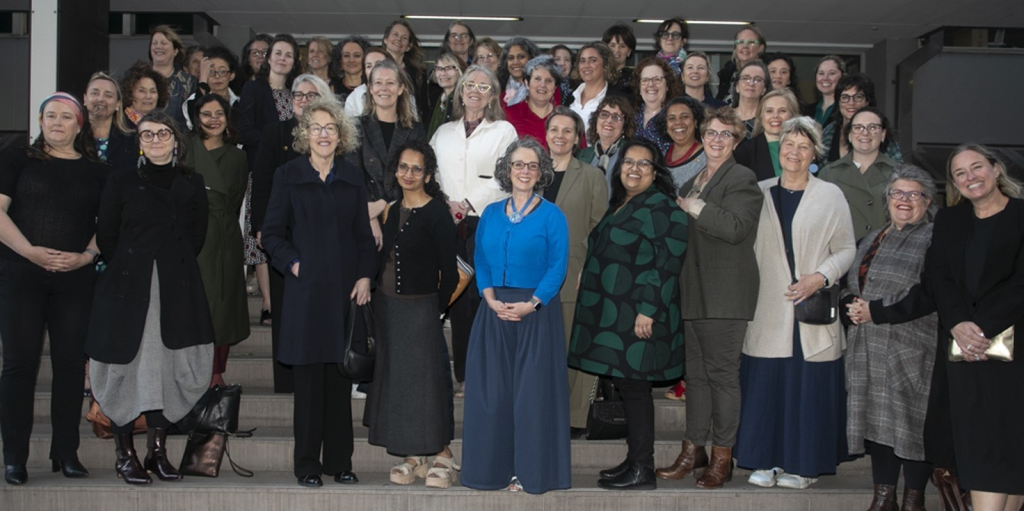 Alumni dinner group photo