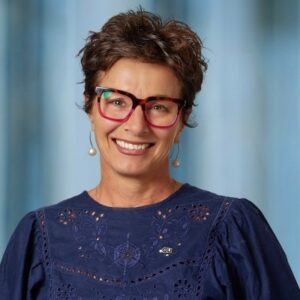 Professional headshot photograph of Sandra Davey.